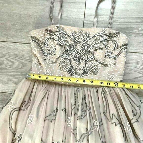 Needle and Thread Dress Hand Embellished Size 4 - Picture 8 of 11